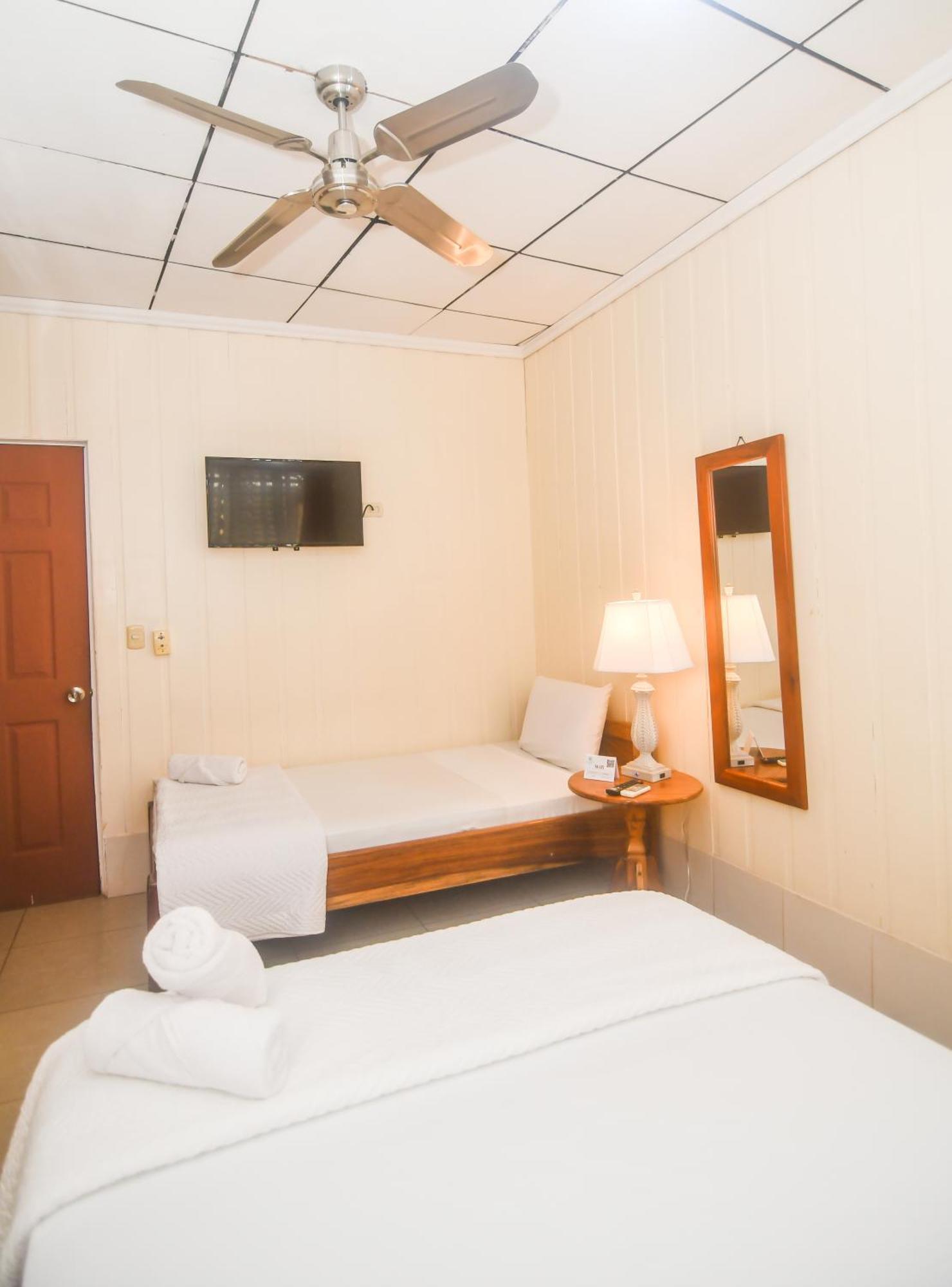 Hotel Aldea Chorotega بونتاريناس المظهر الخارجي الصورة